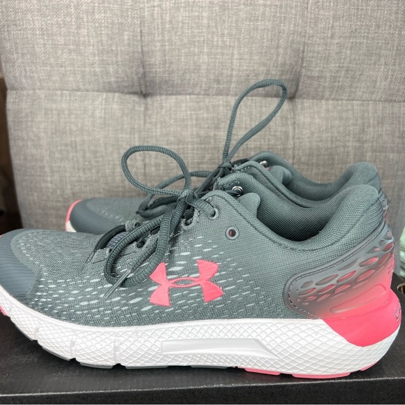 S03. Under Armour Charged Rogue 2 Running Shoes - Women’s US 9.5/EU41 - Picture 1 of 3
